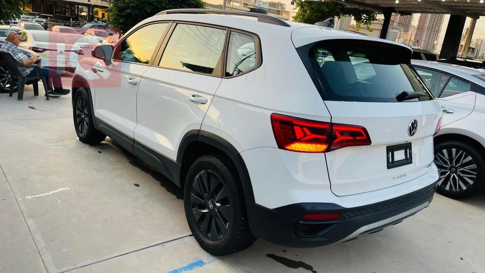 Volkswagen Taos